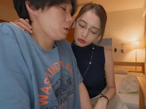Bố Ông xã Nắc vợ sắp cưới của con trai ngay sau lễ cưới của con trai