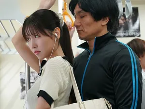 Gặp lại tình cũ trong buổi họp lớp, chỉ có anh ấy là làm tôi khoái nhất