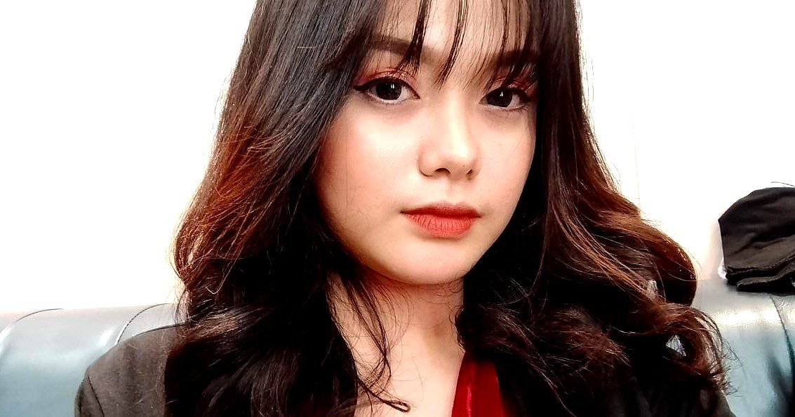 Vụng trộm cùng chị bồi bàn xinh đẹp